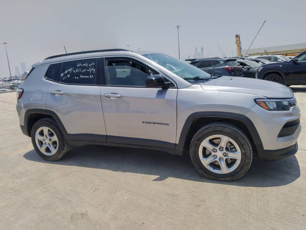 Jeep Compass 2024
لون سلفر 
ماشيه 50 الف ميل
سعر 138 ورقه بدون رقم
حادث سيارة/ ربع بوند فقط صبغ  دواخل مكفوله بدون لغد وبدون شاصي
ايرباك طاك ومرجع سستم شركه 

رقم شاصي   3c4njdbn7rt605622

مواصفات latitude 

بصمه + شغال عن بعد
كشنات جلد 
فور ويل 4×4
تحكمات فول 
تحديد مسار+ قيادة ذاتيه
رادار امامي و جوانب
شاشه ايباد كبير
بريك بصمه 
3 انظمه للقيادة SAND MUD / SNOW /  AUTO
راديترات و ردار و حجر بيئه بلادي شركه 
رقم كاتي تترقم محافظات الاقليم/ اربيل/دهوك/ سليمانيه حلبجه 
مده الترقيم 90 يوم من تاريخ الشراء 
تكلفه الرقم 2360000 دينار كامل مع فحص و هزه مع تبديل جام خلفي اسود
بيع فقط بدون مراوس 
سيارة في اربيل شركه نور البصرة موجوده 
***********
*********** أربيل, العراق
