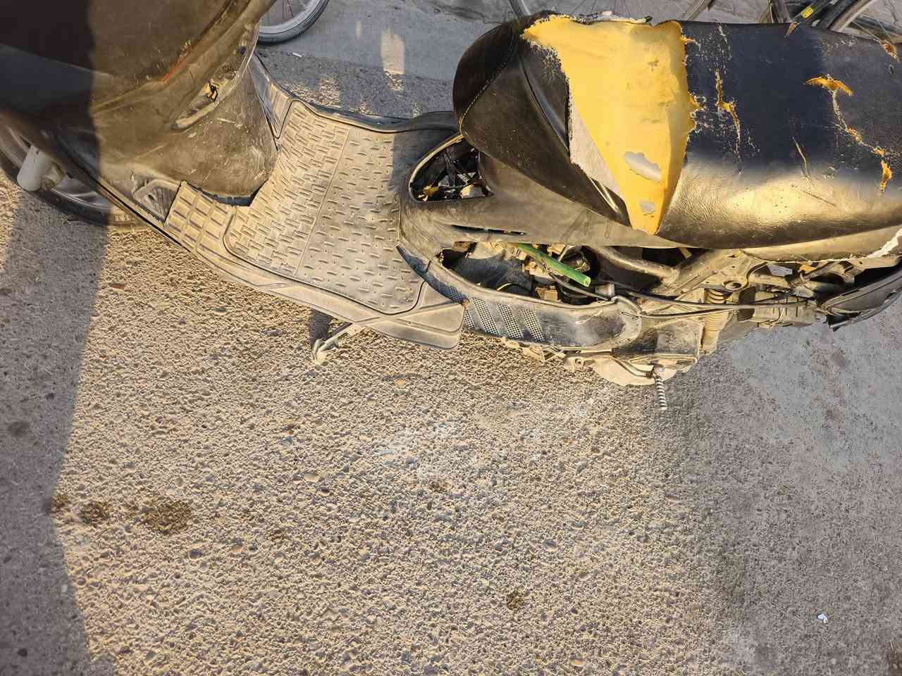 دراجه لبيع  تشتغل سرعه 140
تجفيت جديد 
سلف رادله بس شخاطه
سعر125قفل الا تجي وتكلي بعد مابيها قفل 
***********
مكاني محموديه

