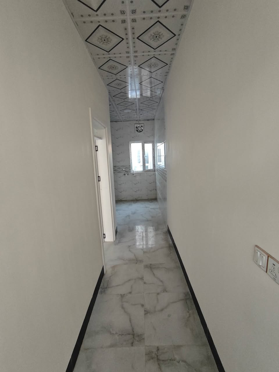 داران تونات للبيت في منطقه التوحيد 
خلف ماركت التوت وقرب مجمع طيبه 2
مساحه كل دار 100متر واجه 5نزال 20
يتكون كل دار من 3غرف نوم +صاله وسطيه+غرفه ضيوف+3مجمعات صحيه للاستفسار الاتصال ***********

