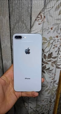 ايفون 8 بلس • ٢٥٦ جيجا • بطارية ١٠٠%