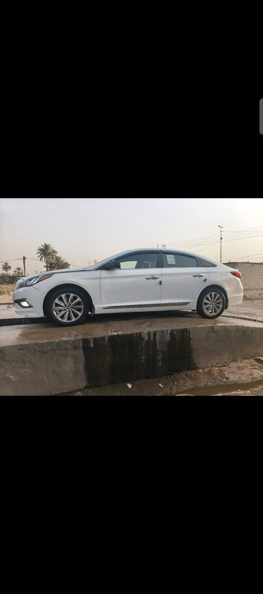 سلام عليكم سوناتا للبيع موديل ١٥رقم سليمانيه تحويل اووكاله شرط حادث قطعتين مال امريكه بيه صبغ احزام اثرتكشير سيار نص فول شاشه كامرا تخم تاير جديد تبريد ثلج لايت ازنون سيار جديدا جاهزا من كلشي مال جناي السعر ١٠٥اوبيه مجال شراي اتصل بدون خاص رجأن موكلف***********
