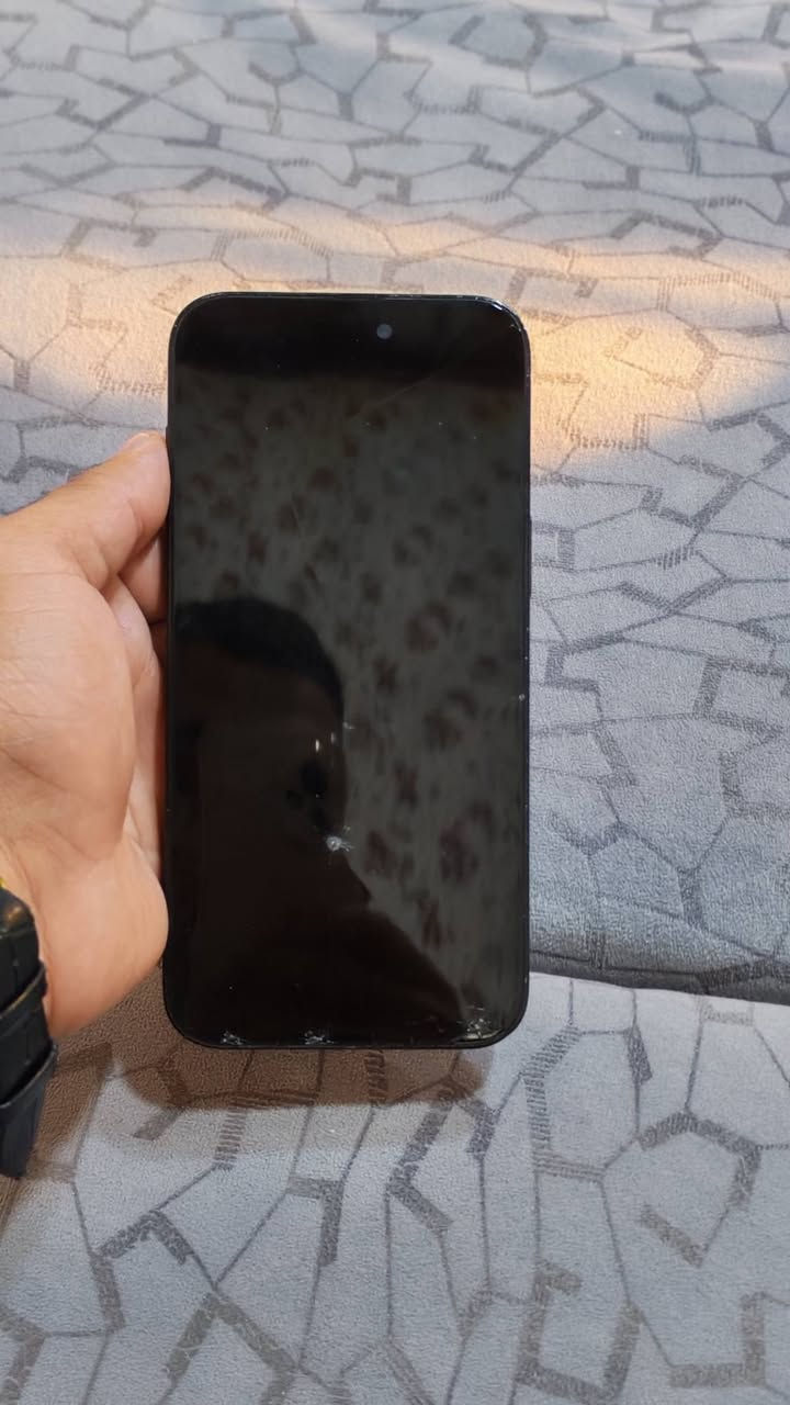 🔥 للبيع iPhone 14 Pro Max 🔥
📱 الذاكرة: 512GB
🔋 البطارية: 72%
🖥️ الحالة: يحتاج تبديل شاشة فقط
⚙️ الجهاز شغال وكامل بس بدله شاشه
⚠️ ملاحظة: Face ID متوقف.

✨ الجهاز نظيف ومناسب للي يريد جهاز قوي وبسعة كبيرة بسعر مناسب جدًا 💯
💰 السعر مناسب/350بي مجال

📞 للتواصل والاستفسار: [***********]

