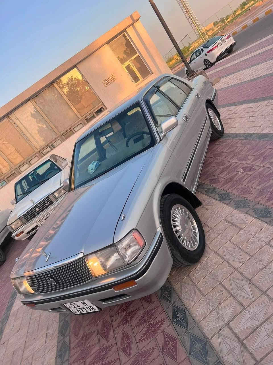 سلام عليكم ارنب كصيف للبيع السياره نضيفه كلش كير ومكينه خير من الله  كامله السياره من حداديه صارلي سبوع من شديته تواير صارلي شهرين من شديتهن السياره خير من الله  او باقي التفاصيل  اتصل بل رقم . ***********
