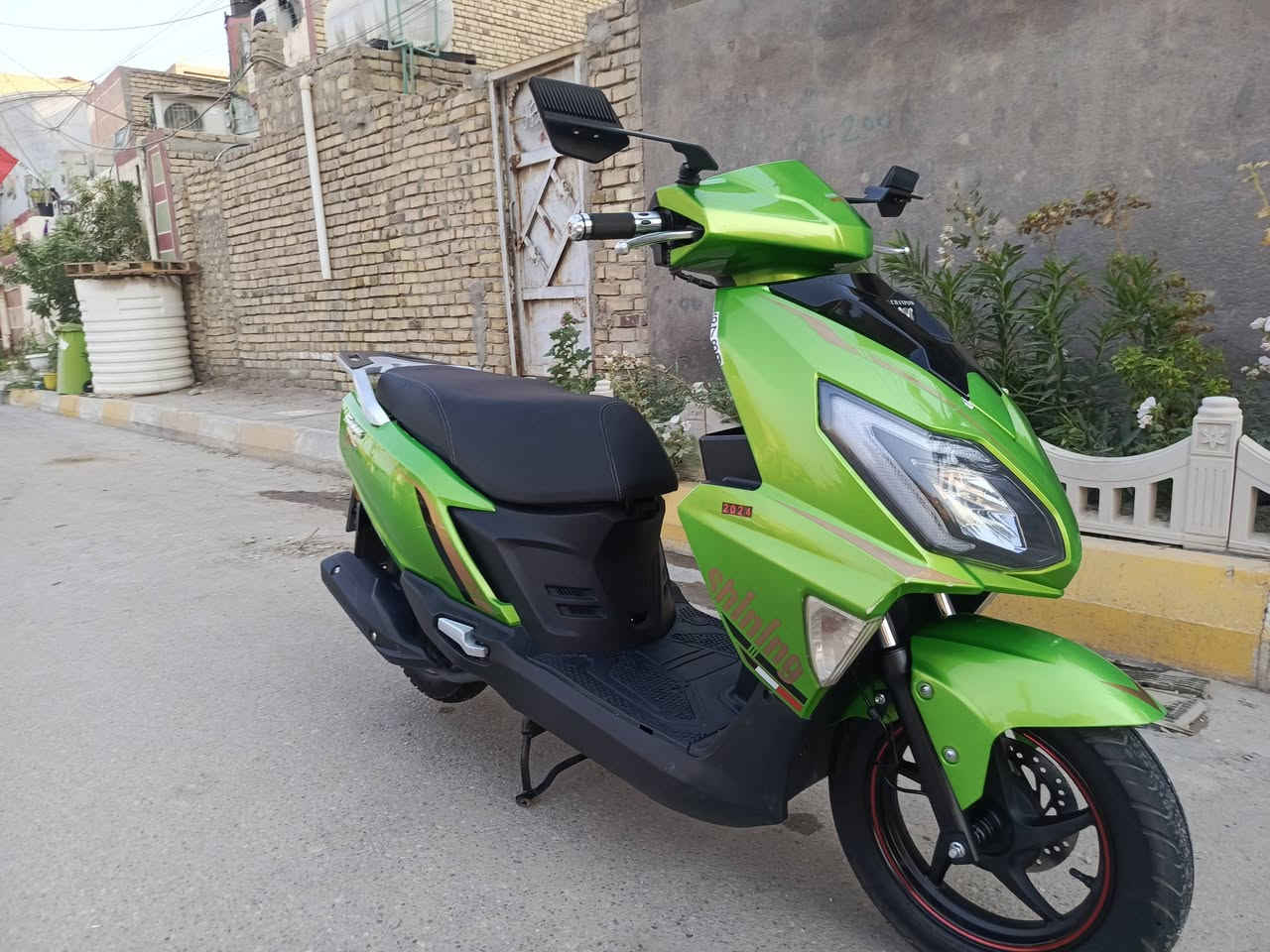 السلام عليكم ورحمة الله وبركاتة
دراجة Shining motor موديل 2023طالعه ب2024 
مرقم ذي قار أنگليزي لوحات ثنين وسنوية لل2030 تحويل مباشر محرك اصل كوري ماشية 3300 افحص وين متريد الدراجه على وضع الشركه جاهزه مابيها برغي مامفتوح بيهه شرط بس كابريتر مفتوحة لغرض التنضيف گيج شاشه الكتروني بانزين وحماوة وشاشه اعطال شرط النعومة ماتسمع صوتها 
عدت الشركة موجوده +بصمة تشغيل عن بعد وقفل عدد ثنين قفل ستيرن شاحنة كهربائيات كلهه شغالة خوذة وياها 
السعر 1600
مكاني ناصريه الأسكان الصناعي 
للاتصال«***********»
