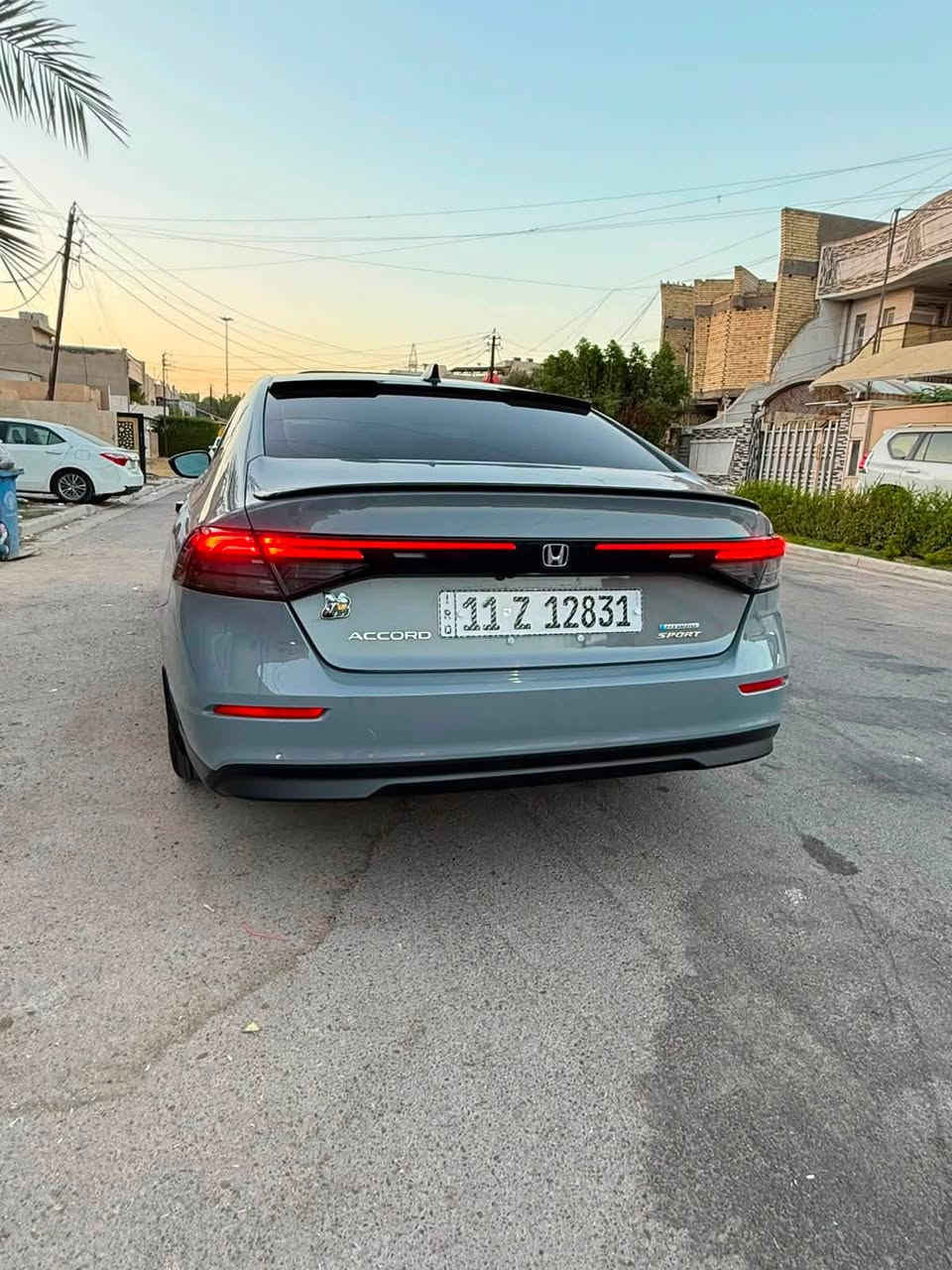 هوندا اكورد 2024 سبورت
ماشيه ٢٩ الف فقط 

رقم بغداد بأسمي شخصياً 

ضرر السياره جاملغ الامامي جهة السايق فقط بدون دواخل الدعاميه الاماميه الاصليه مالتها بدون اي ضرر داخلي من ناحيه شاصي او صدر او ويل و ضررها موضح بالصور  بدون اي نقص السيارة

مواصفات السياره فول مال السبورت مابيها اي شي نقص فتحه و بصمه و تشغيل عن بعد و رادار امامي وجانبي ويل مال سبورت وباقي المواصفات المعروفه 

السعر  210 و بيها مجال بسيط 

مكان السياره بغداد حي الخضراء 

رقمي ***********
