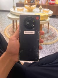 لايكا فون 1 • ٢٥٦ • شاشه ترمش