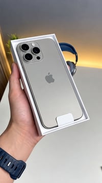 آيفون 15 برو ماكس • ٢٥٦ • بطارية ٨٨٪