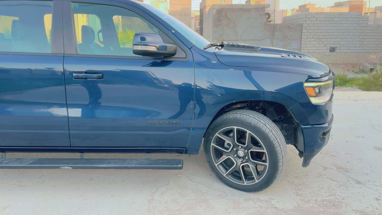 دوج رام سبورت
#للبيع او #مراوس

موديل 2020

السيارة نظيفة  بدون حادث كلين صبغ بس دعامية اماميه اثر حصو 

مواصفات / 

باب طويل بدي قصير مرغوب

تشغيل عن بعد واطفاء

دوسات بانزين وبريك كهربائي 

لد امامي وخلفي 

كشنات هيتر وجلد

ستيرن هيتر 

تبريد خلفي

ردار امامي وخلفي 

كامرة خلفية 

توقف خلفي مال اطفال

حجم الويل 22 

حجم المكينة 5700

كشن كهربائي 

4 ❌4. دفع رباعي

  العنوان / ديالى / بعقوبة 

   ***********
