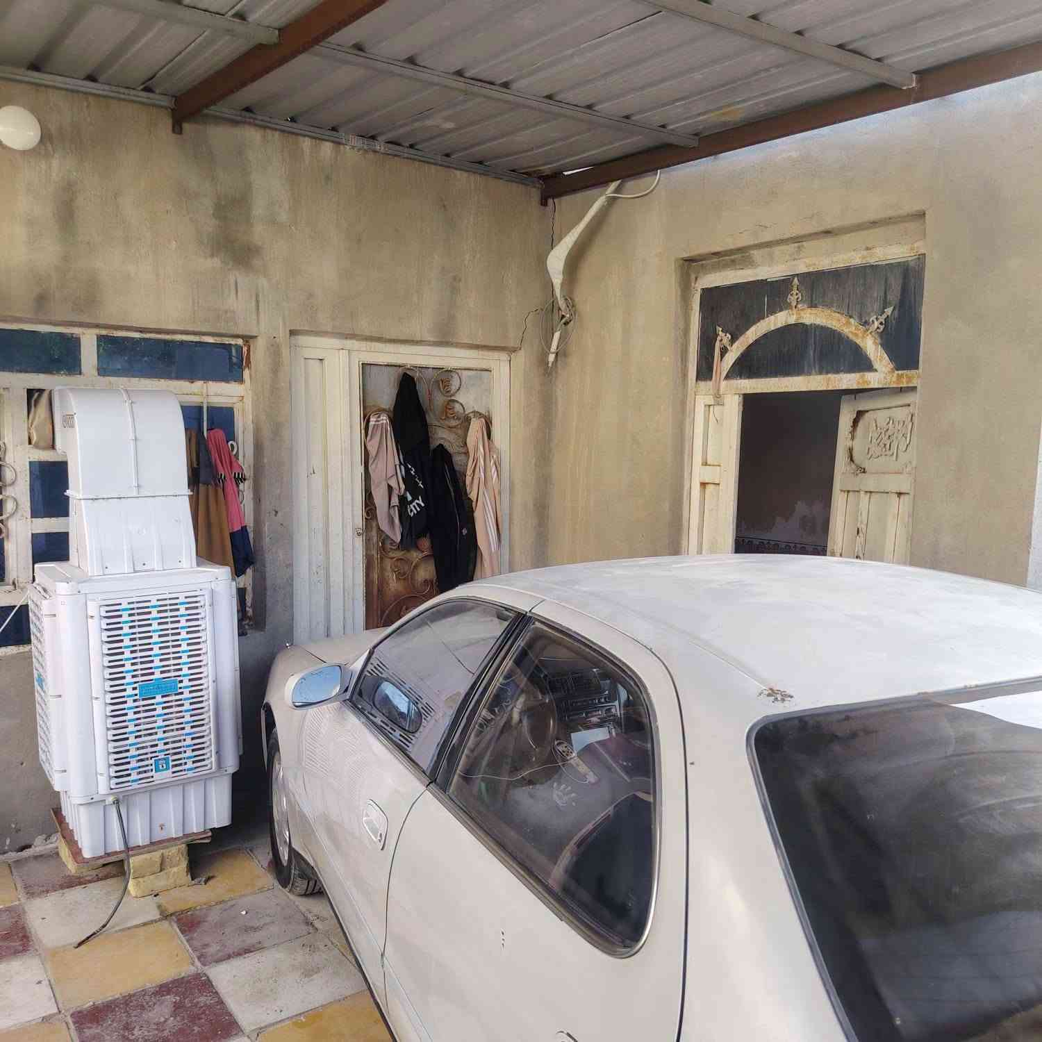 حياكم الله  فرصة للباحثين عن السكن والاستقرار بيت للبيع الناصرية مدخل حي السبل النزلة الاولة قريب جدا على التبليط 
كامل الخدمات ماء كهرباء ومجاري الحلو بهذا البيت انتي مشتري الجار قبل الدار 
السعر 38(اخو البلاش+++)وبيه مجال أن شاء الله
المساحة 160متر +فضلة 50 متر مربعه
للاستفسار راسل الصفحة او حساب الواتساب ***********
ونحن في خدمتك
