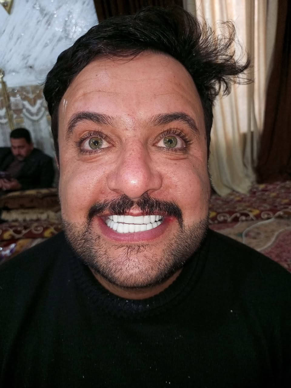 بعد ما اخفى المراجع ابتسامتة  لسنين 
صار الوقت انو يبتسم بكل ثقة بعد ان اكملنا علاج الاسنان 

المختبر الفني المختبر الفني السوري  لصناعة الاسنان
و التعويضات السنية وتركيب الأسنان
وبأنسب الاسعار بجميع المحافظات
العراقية 
ملاحظة لدينا كادر يزور المريض للبيت ويتم العمل في المنزل 
 للتواصل. ***********

