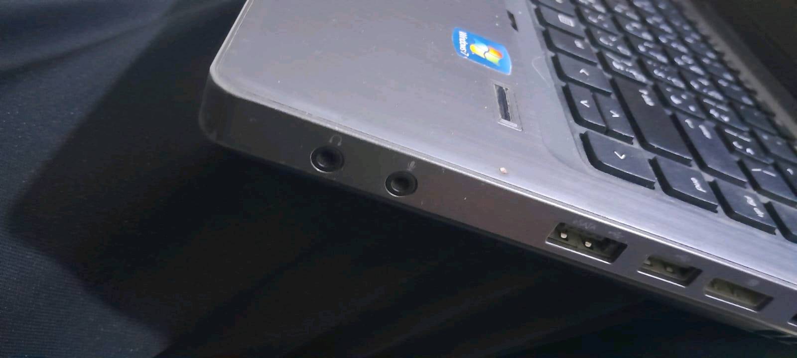 لابتوب HP windows 7 (الجيل السابع) نظام ويندوز سبعة{النظام محدث لـWindows 10}

حاسبة بحوث جامعية + نسخ وطباعة 
ذاكرتها 4GB والذاكرة الشاملة{عشوائية-رئيسية} 104GB
المعالج:- A6-3410MX APU 

سعرها 300 وبيها مجال

العنوان:-بغداد الشعلة