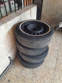 للبيع تخم تاير خط ابيض كلكسي وتخم ويالة مال كورلا اصلي مو تجاري مصالي ...