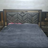 غرفة نوم تركي درجة اولى 9 قطع لون رصاصي للبيع.. مكانها بغداد. المنصور....