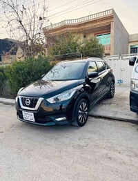 نیسان کیکس مۆدێل٢٠٢٠خەلیجی  گێر و مەکینە بەشەرت دەرگایەک و یەک پەلە بۆ...