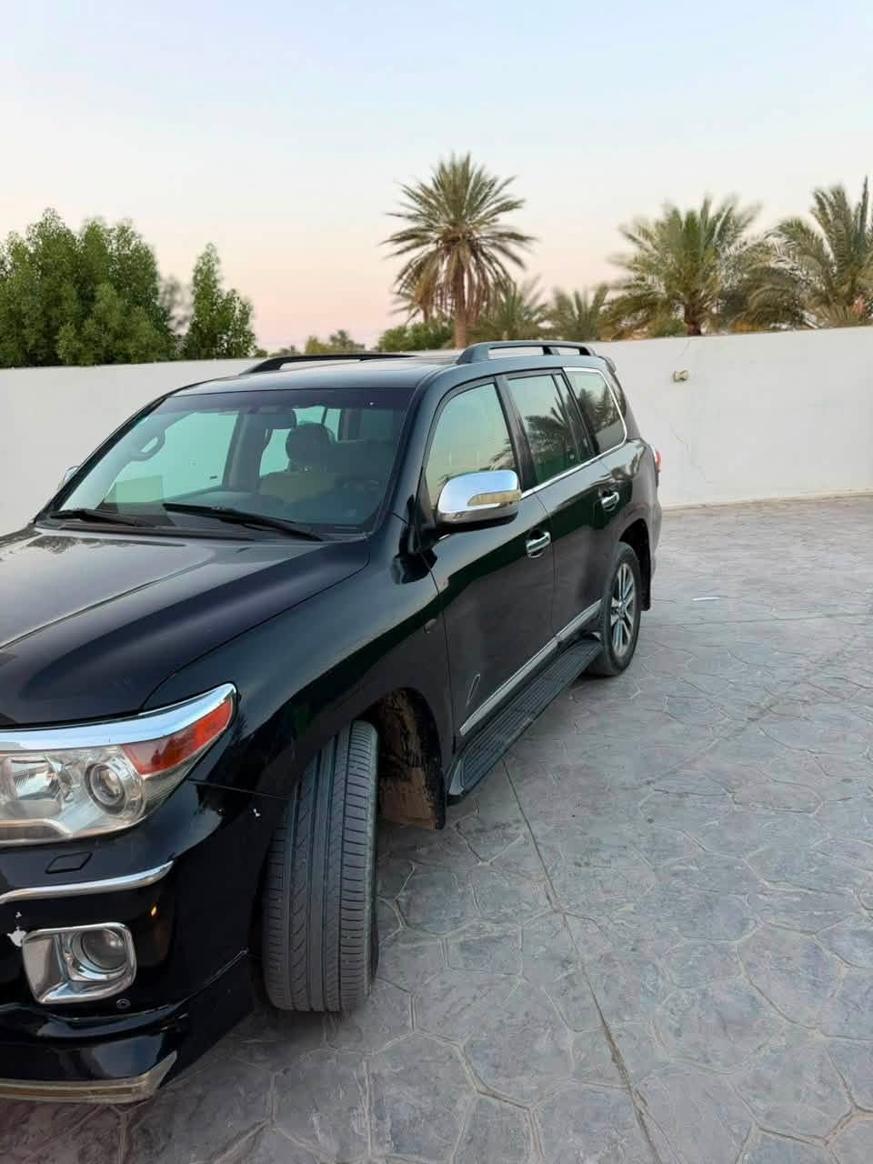 السلام عليكم
للبيع فقط لاندكروز 2011 G.X.R بريم 

حجم المحرك :4000cc V6
فتحة سقف
بصمه
مثبت سرعه 
كامره دواره وحساس خلفي
تبريد قطعتين
مقاعد بيچي 
لايت Led
شاشه تدعم الكاربلي واندرويد اوتو 
ويل حجم 20 وتخم تاير جديد
وباقي  المواصفات المعروفه بالاندكروز 
سياره  نظيفه كلش  وجاهزه من كلشي 
كير مكينه كفاله عامه 
سياره بيها طعچه بالجاملغ الامامي فقط  
ماشيه 175 كيلو 
مكان السياره بغداد
للاستفسار ومعرفة باقي تفاصيل والسعر  
*********** واتساب

