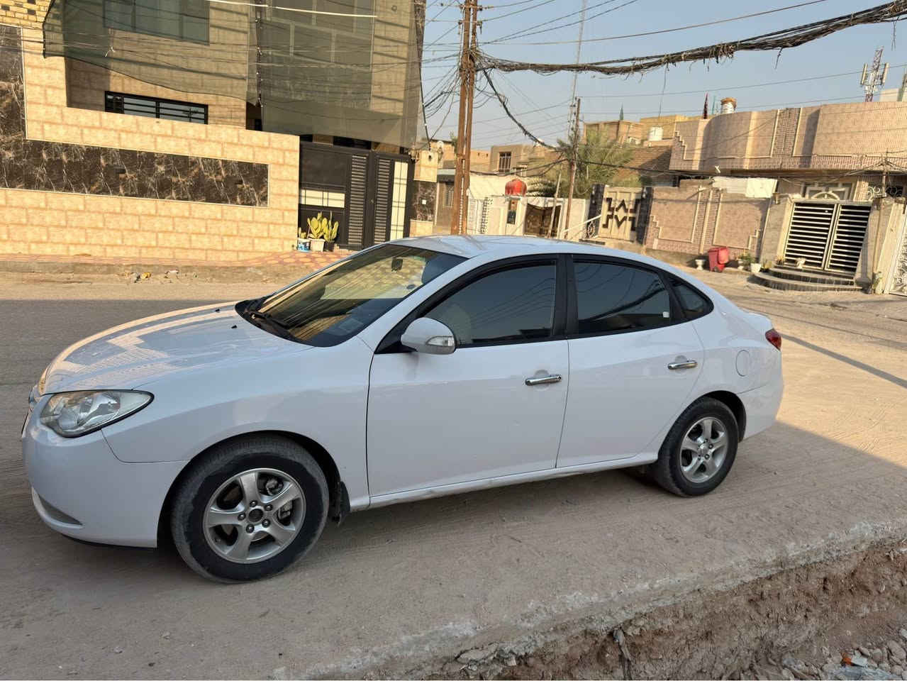 سلام عليكم 
النترا مديل ٢٠١١ خليجي السيارة جديدة كلش 
مكينه كير حدادية تبريد كله جديد عايزة دبل واحد 
بيها نص جاملغ امامي وقبق جنطة داخل للحوض شويه 
سنوية لل ٢٠٢٨ مداور ثاني يوم 
بالصور احلى من الحقيقه بعد 
مكان السيارة النجف الاشرف غير متواجد على الفيس رحم الله والدكيم 
*********** رقم صاحب السيارة النجف, العراق
