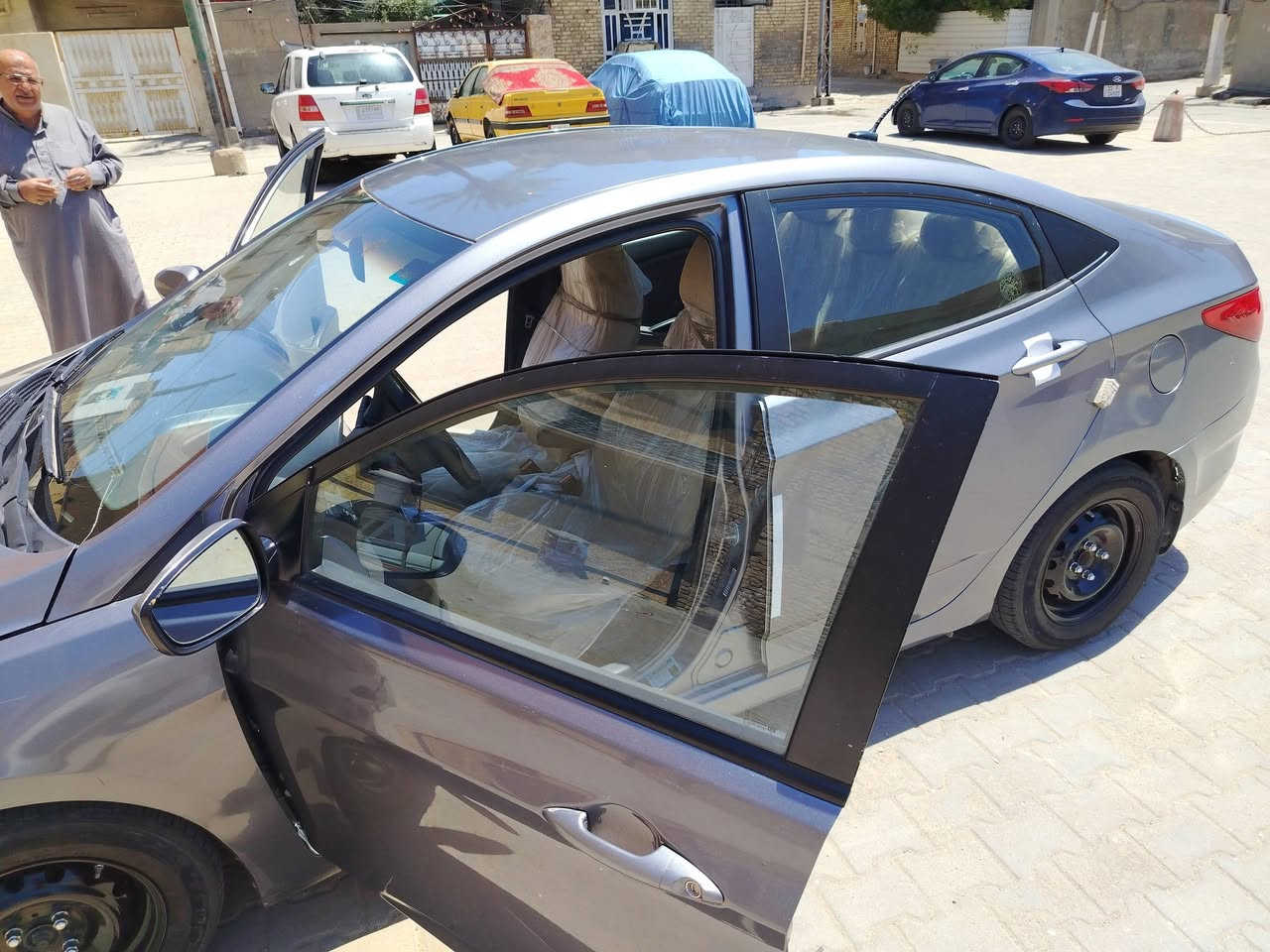 سلام عليكم سياره اكسنت موديل 16سعر 85وبيه مجال سياره بسمي مكان بغداد مدينه  الاستفسار ***********الصدر
