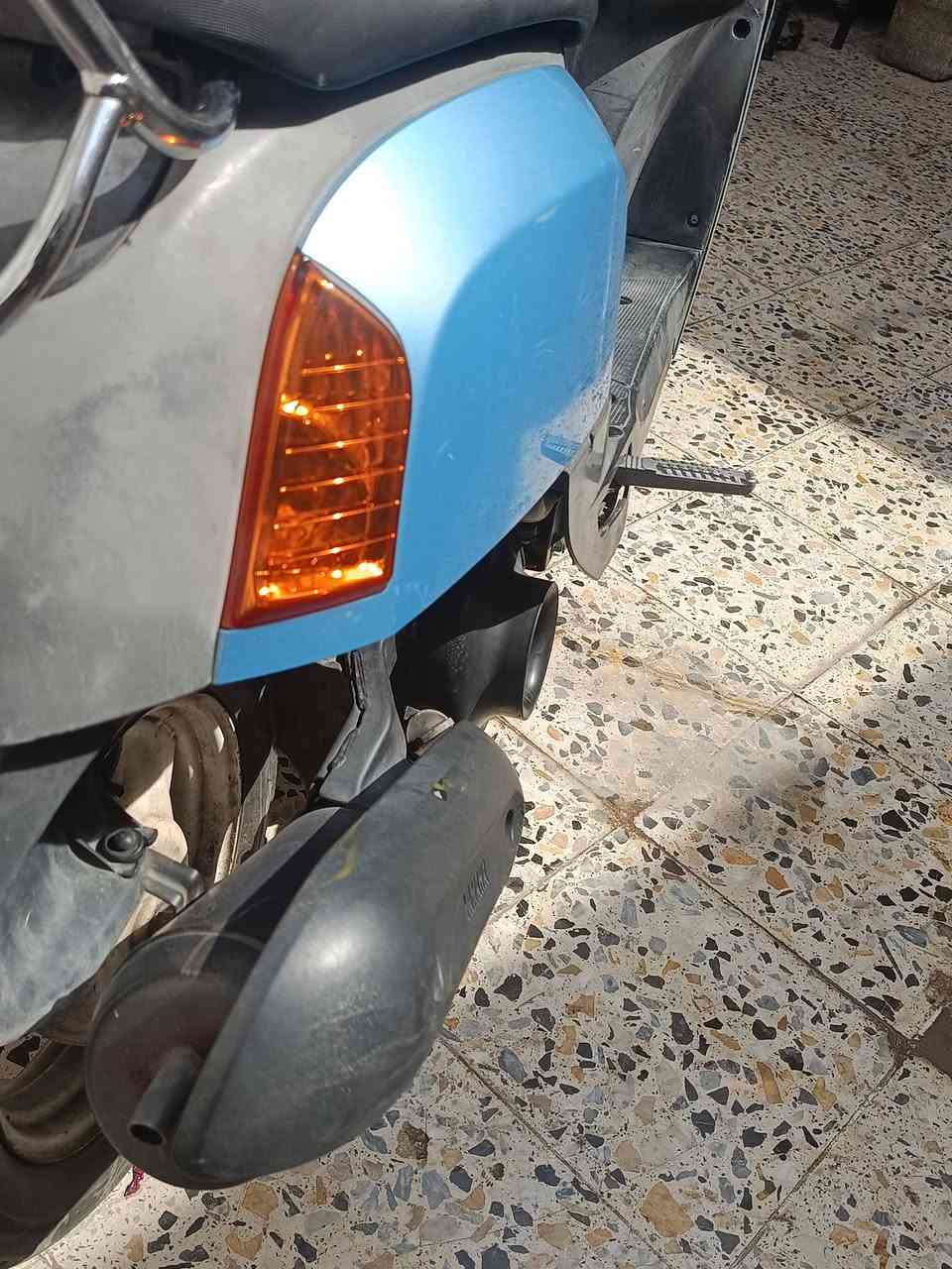 بوليس • مكينه ما مفتوحه • كابريتر تجاري