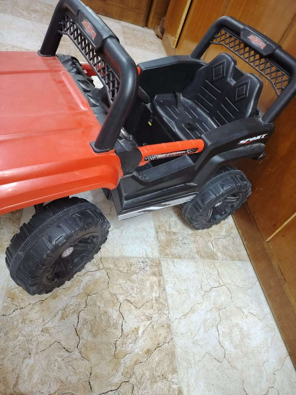سياره اطفال سعر ٩٠ بيه مجال ***********
