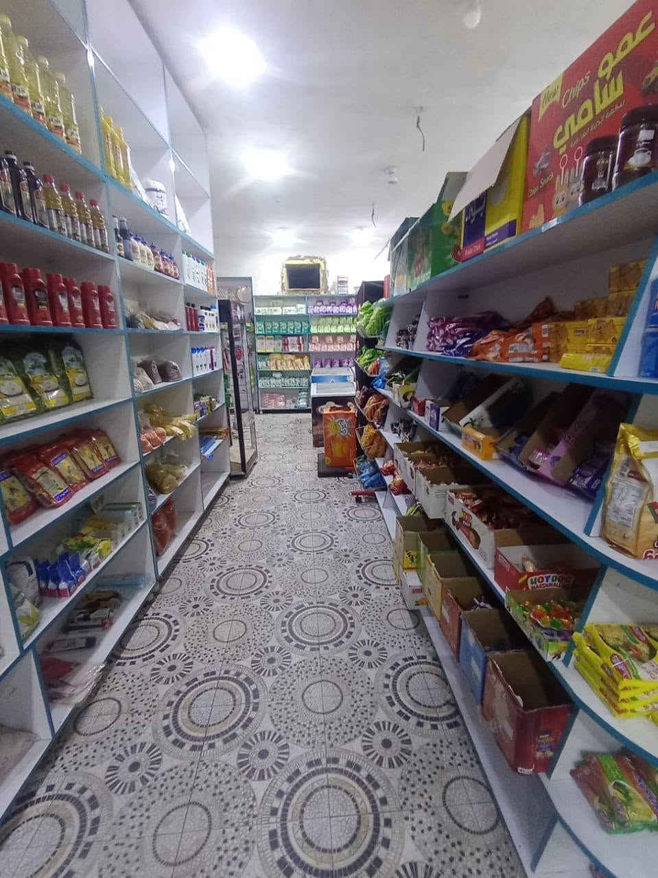 أسواق للبيع في كربلاء شارع البارون عمود 99اسواق هير من الله شتريته قبل شهرين وماعرف للشغله ودخله خير من الله بس ماعندي احد وياي ومجاي اسيطر عليهه الله شاهد خير من الله شغله واني مافارغلهه أسواق متكامله سعر 15وبيه مجال قليل.. ***********
