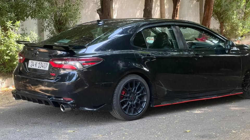 🇯🇵 كامري TRD – الساموراي الياباني 🇯🇵🔥

🚘 Toyota Camry TRD V6
⚡ محرك 3.5L V6
🐎 بقوة 301 حصان
⚙️ ناقل حركة أوتوماتيك 8 سرعات
🔥 فئة TRD الرياضية
🛞 وياله ١٩ رياضية TRD
🖤 تصميم خارجي رياضي ومميز كلهه على البلاد 
🏁 مقاعد وتفاصيل داخلية بطابع TRD
🎯 مثبت سرعه و تحكمات و رادارات 

💰 السعر: 18,500$ 
📍  المكان بغداد
رقم دهوك بسمي 

📞 للاستفسار
***********
