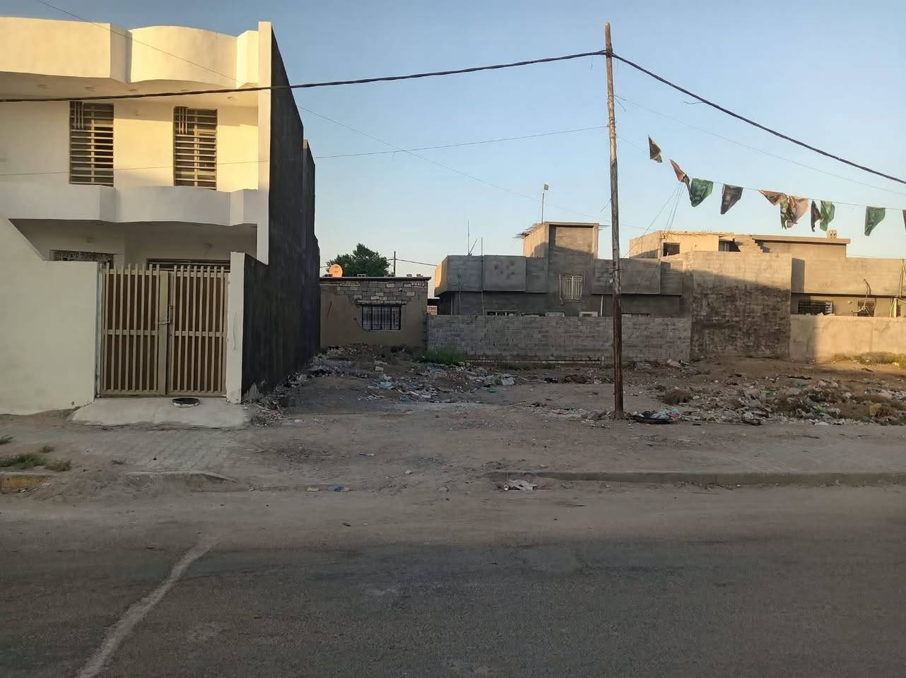 🔴للبيع ... قطعة ارض  طابو صرف 
🔴المساحة.. ( 150m)
🔴الواجهة..  ( 7.5m)
🔴 النزال...(20m)
🔴الموقع.. #اليوسفية_ناحية_القصر_الأوسط 
🔴 حي القادسية
 ----------------------------------------------
🤝 ***********

