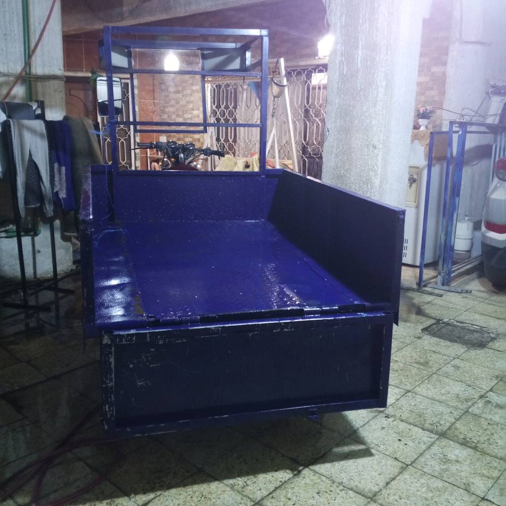 ستوتة جمرة للبيع غراضهة كلة جديد اصلي 26
بيهة بس الشاصي والبدي تفصال حداد فصلة الي
بدون اوراق مكينة مكفولة26
حبيبي شكد السعر النهائي مالها؟ وهل بيه مجال للمساومة لو السعر ثابت؟: 
750الف قفل
ممكن تكتبلي وين موقع الستوتة بالضبط حتى المشتري يعرف منين يجي يشوفها؟: 
بغداد غزالية
الـ 26 المقصود بيها شنو بالضبط: موديل/سعة المكينة لو حجم التبريد؟ وإذا تعرف، شكد صرفها تقريباً؟: 
موديل ادواتهة
بيها أي شغل إضافي غير الشاصي والبدي المفصّل، مثل كهرباء/جكس/عجلات/فرامل؟ ودايرة تشغيلها زينة لو تحتاج شغل بسيط؟: 
كل كهربائياتهة شغالة هندر وسلف 
ومن تحب البيع يكون: نقدي فقط لو تقبل تبديل/دفع على دفعات؟: 
نقدي