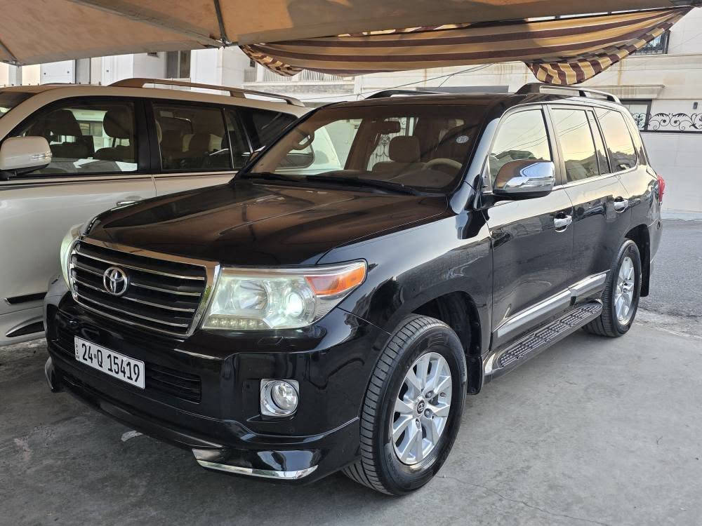 Toyota lancruser gxr 2013. 6v
شةريكة جيهانgxr
6V

برئمي دةرةجة يةك
سةيارةكة زؤر باك ماوةتةوة 
نمونةية لة جواني 
بةناو خؤمانةوةية 
گئر مةكينة كارةبايي ١ هةفتة بةشةرت
زؤر بئ كئشة و پاك ماوةتةوة
هةموو شتي تازةية 
سةنةوي هةزة ژينگة رئگاوبان هةمووي تازةية
سةلاجة 
شةغال 
بةسمة 
سلايد
دةرگا بةسمة
گوشن كارةبايي
حاسةي پئش و پشت 
8ايرباگ
ئاوئنة شةفت 
تةنها پةلةيةك بؤياغي هةية 
لة جاملغ ي دواوة 
رةسمي سؤنةرةكةيم داناوة 
نرخي 317 و مجاليكي كةم
شوئن هةولئر
*********** أربيل, العراق

