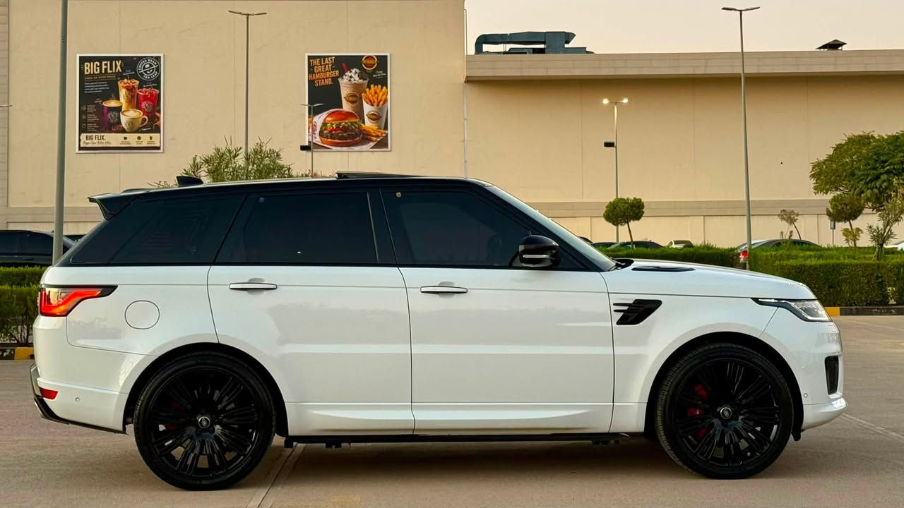 ‏  Range rover sport  P525  2020  V8 autobiography 📦
رانج روفر 2020 🧿ظمان ضيرو شركة سردار

 رقم موبايل :***********🤳

السيارة اخت الزيرو بالكارتون 🧿

بنزين دايناميك  فول مواصفات 
 
ابواب سحب   صندوق جك    داخل احمر  كشنات تدفئه وتبريد    بانوراما  سقف شاموا  بصمه    باب كلات DVD    بصمه رادار دوسات كهرباي ٣ شاشة كوشن مساج فوول مواصفات    
ماشيه 120.000km  بشرط 
كير ومحرك بشرط   سياره  كله بشرط من دعاميه للدعاميه مابيها دينار مصرف 
بدون صبغ  بدون بارد بدون كلشي بشرط 

سنويه ورقم  جديد  تحويل غرامة بشرت

‎السعر :458$  وبيها مجال بصيت 

عنوان: سليمانيه
