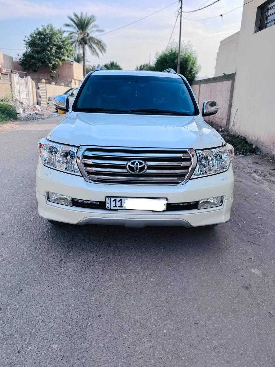 لاندكروز • ٢٠١١ • رقم بغداد