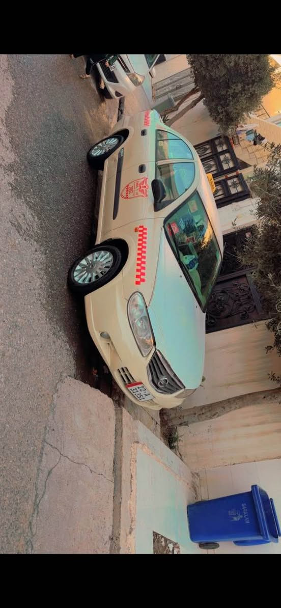 نیسان سەنی 
مۆدیل ٢٠٠٩
رەقەم و سەنەوی تا ٢٠٣١ نوییە 
دوو پارچەی سبۆغ هەیە 
گیر و مەکینە و تەبرید بەشەرت 
موشتەری تیل بکە 
جوابی نامە نادەمەوە 
ژمارەی خاوەنی 
*********** أربيل, العراق
