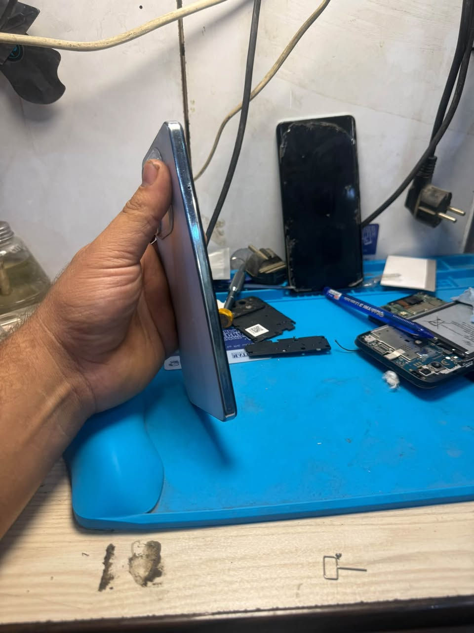 تكنو سبارك ٢٠ برو • ٢٥٦/١٦ • مبدل شاشة
