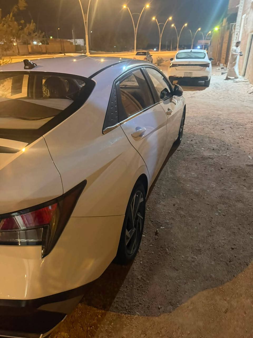 السلام عليكم 
الـــنترا تجميع صيني 2025
فول مواصفـــات 
عداد المسافه ٣٦ الـف 
كشنات جلد اسود 
بصمات تشغيل ابواب 
شاشه كامره 
تحكم ستيرن 
حساسات 
فتحت سقف 
محرك 1500 دبل نوزل 
مكفولــه عامه السياره جاهزه من كلشي 
رقم اربيل وكاله او تحويل
السعــر ١٤٣
اي استفسار ***********واتساب
***********
مكان البصره
