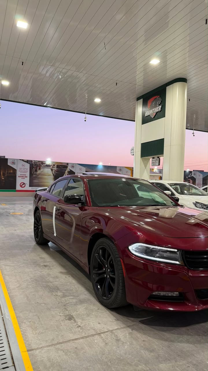 السلام عليكم 
جارجر موديل 2019 (SXT PLUS ) اعلى فئه
فتحه سقف
كراسي تدفئه وتبريد + كهرباء بالكامل
كراسي جلد +ستيرن كهرباء وتدفئة 
خزن ميموري كشنات 
شاشه عربيه جبيره
بصمات تشغيل وبصمات أبواب
تشغيل عن بعد
نقاط عمياء ورادار جانبي + مري كهرباء وقلاب
وباقي مواصفات الـ PLUS معروفه 
السياره ماشيه (113 الف )
السيارة كفاله من الفتح والصبغ والتبديل 
السياره داخله تقرير فقط بدون نسبه وبدون قطره شرط الفحص 
رقم بغداد الدولي باسمي شخصيا سنويه وهزه جديده
صور (السونار وصور امريكا بالمنشور) مكاني بصره
للاستفسار ***********
***********
