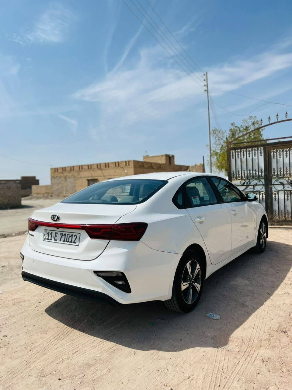 كيا سيراتو 2019 خليجي كويتي
رقم بغداد دولي مواصفات نص فول شاشه كامره
تحكم ستيرن داخل لونين 5 ويل كب مري شفط قطعتين تبريد  لد خلفي سياره جاهزا تخم تاير جديد
سياره جاهزا ما بيهه نقص
سياره مكفوله من صبغ وفتح وتبديل
بيهه بارد ب جاملق الخلفي قليل
السعر 136 وبيها مجال
مكاني سماوه الوركاء

         ايي تسفسار اتصال ***********
