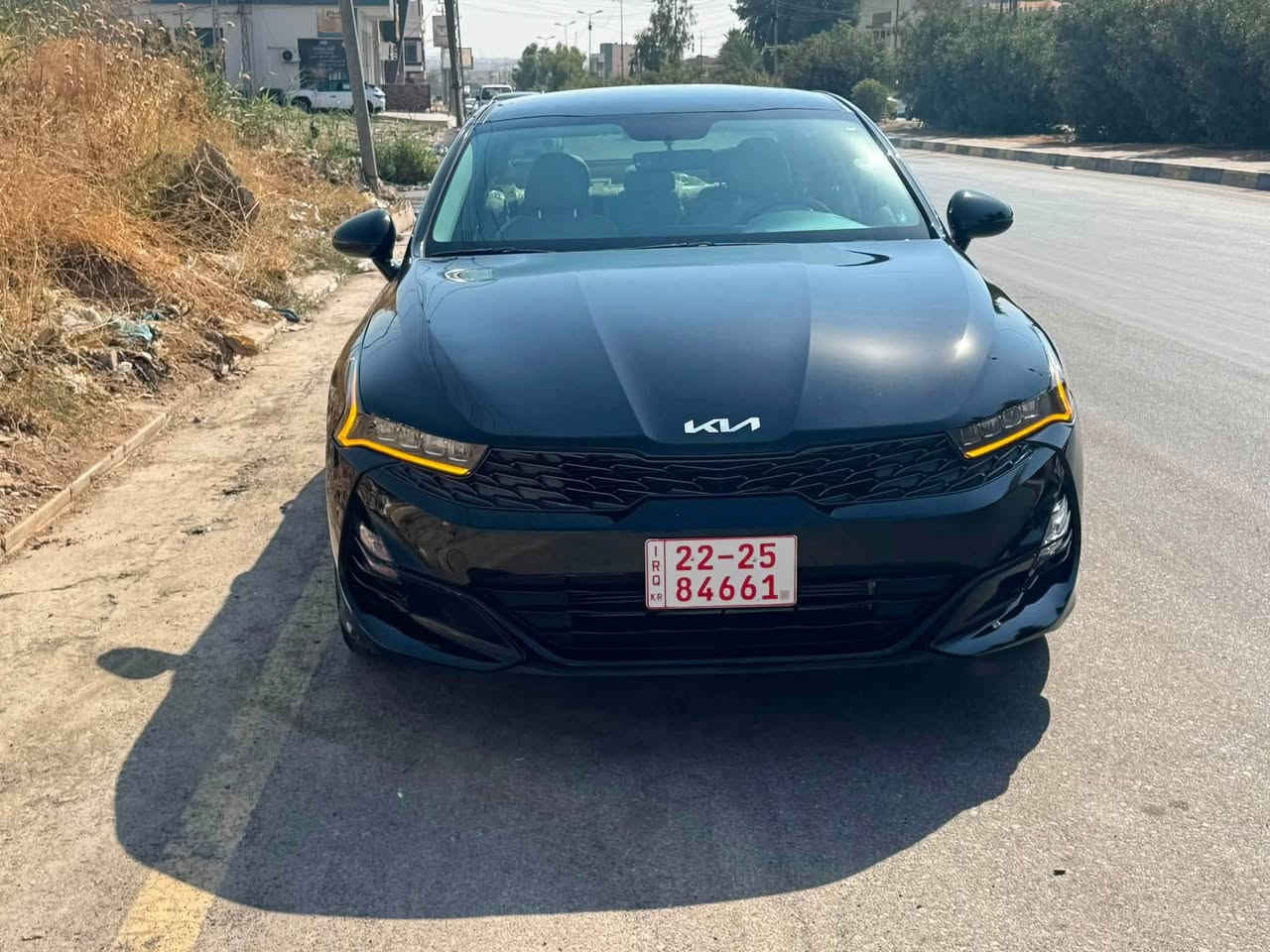 ‏K5  كي فايف  خليجي  موديل ( 2023 )
فول مواصفات

بدون بانوراما

اعلى  فئه بالمواصفات 

محرك ( 2000 ) دوش المرغوب 

كير اي تي 6 سرعات المرغوب 

قطعتين صبغ 

ماشية ٢٨ الف كيلو

 السعر 165

***********
