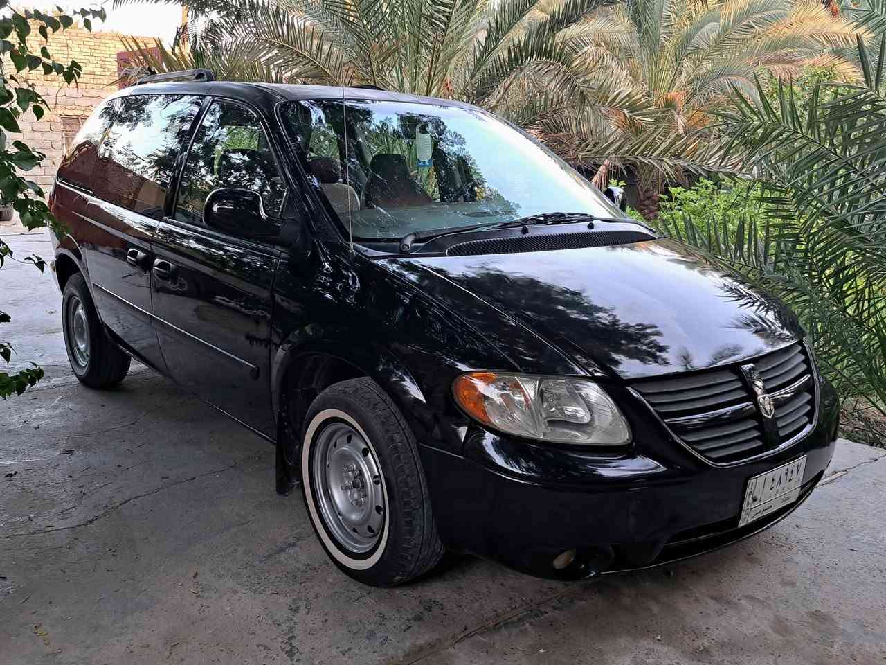 دوج كرفان ٧ راكب رقم بغداد سنوية لل٢٨ تحويل ثاني موديل 2005 تبريد 
ثلج🧊 مكينة وكير جدد 3,300 [V6]
حدادية جديدة دواخل جديدة كهربائيات 
عامة شغاله  كيجات كلهن شغالات ماسحه خلفيه شغاله لايت زينون تخم تاير 
ترايها حلو وسريعة سعرها مناسب 
للمشتري ٦٠ وبيها مجال قليل مكاني 
كربلاء حسينية ***********
