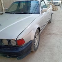 مرخصة • بي إم 735 • مراوس