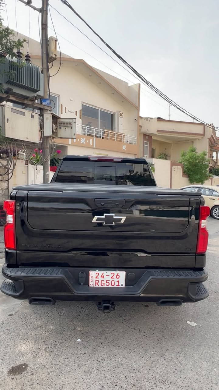 سلفرادو ترال بؤس • ٨ سلندر • بدون ايرباك
