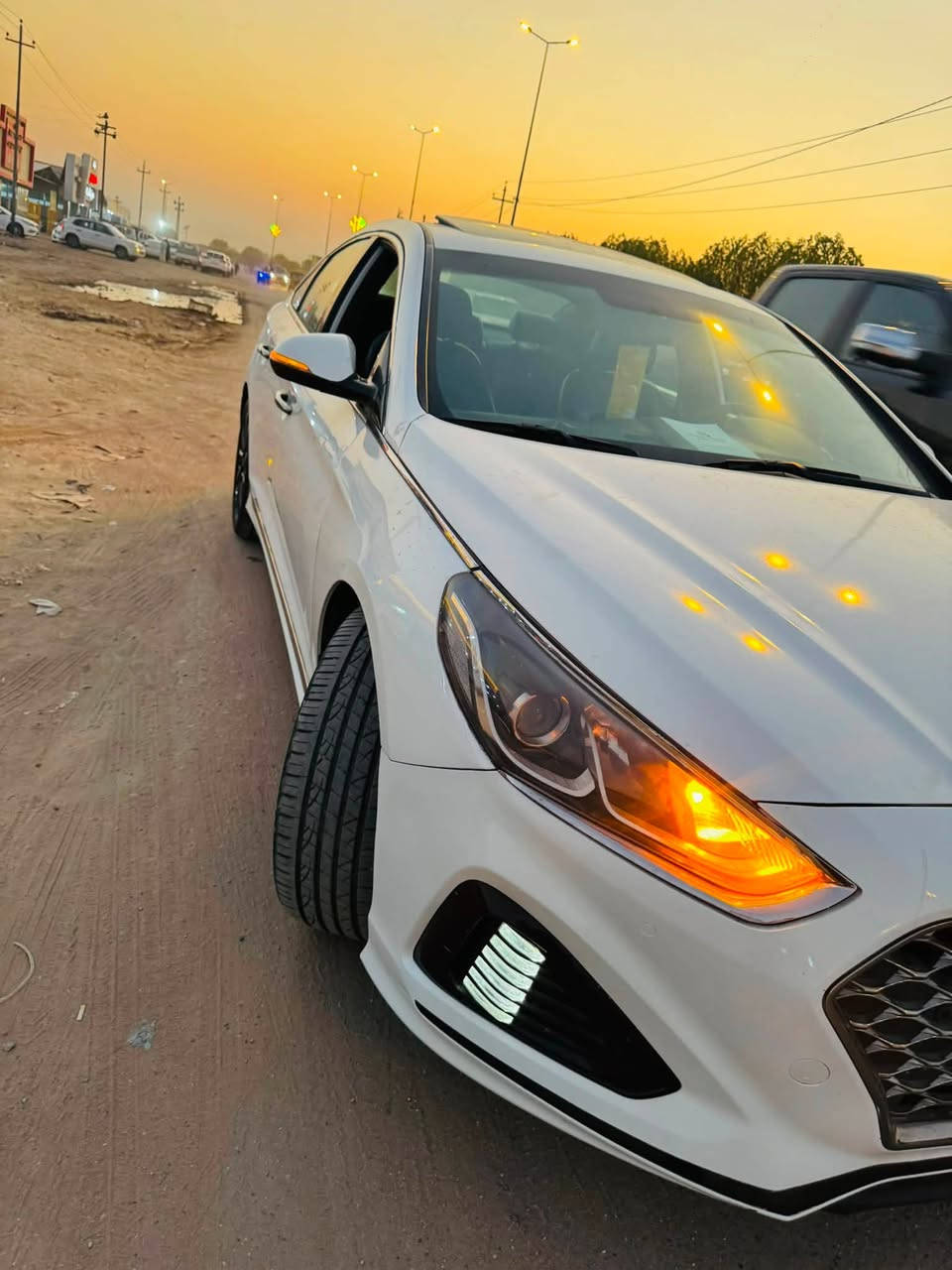 للبيع سوناتا 2018  رياضي فول الفول أمريكي بجم كبس  محرك 2000 توربو. 8 كير. يعني طياره بدون إصراف شرط من تبديله لتبديلهً ما تنقص كلش جديد محركها.  تبريد ثلجً  
بيها 3 قطع رش. بدون دواخل وبيها مكانات تكشيرً موضحه بل سونار مابيها شي مضمومً  مكفوله شواصي بدون ايرباك  
بصمه تشغيل
فتحه قماره 
كشنات جلد +كهرباء3وضعيات+ كشنات جلد +هيتر دبل
شفتات +ستيرن رياضي+تحكمات كامله

شاشه ورادار خلفي وجوانبً 
نقطه عمياء 
تبريد ثلج فول 
ويل رياضي سبورت 
لد ثلجي 
تخم تاير 
السعر 112 ورقه وبيها مجال 
مكاني بابل_الشوملي 
لاستفسار /***********
ملاحضه /السياره باسمي توني محوله بيها وكاله او تحويل
