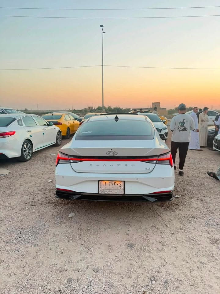 أنتره خليجي للبيع موديل ٢٢ معوقين وكاله عامه من معوق باقي اله سنتين وتصير حره سياره نظيفه كلش سياره ضربته كلش بصيطه كلش كما موضح بالصوره السعر ١٥٥ الاستفسار الاتصال ع رقم ***********
