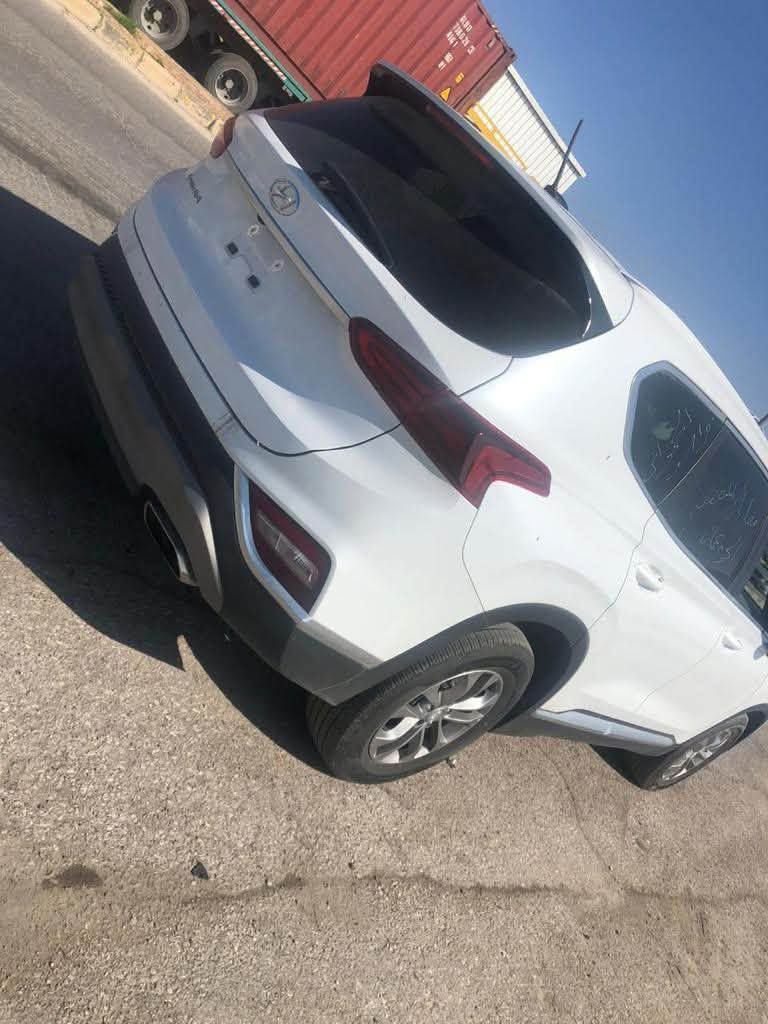 السلام عليكم عندي هونداي سنتافي للبيع موديل 19 امريكي 2400 تقرير غرق تعمل وتسير يعني السياره 1% مابيها غرف حادث بس دعاميه اماميه فقط
المواصفات نص فول
١-تحكمات ستيرن فول
٢- اضائه ترحيب عند الاقتراب
٣- سايد بريك بصمه
٤-اوتو هولد
٥-شاشه جبير بلاد
٦- رادار امامي وجانبي
٧- كاميرا خلفيه ١٨٠ 
٧-تخم تاير جديد مكفول كير ومكينه 
٩-تبريد قطعتين
١٠-سياقه ذاتيه
١١- مانع انزلاق
١٢-تحديد مسار
وبقيه المواصفات السياره المعروفه تحويل ثاني يوم رقم بابل انكليزي سنويه جديده 180 وبيها مجال ***********
