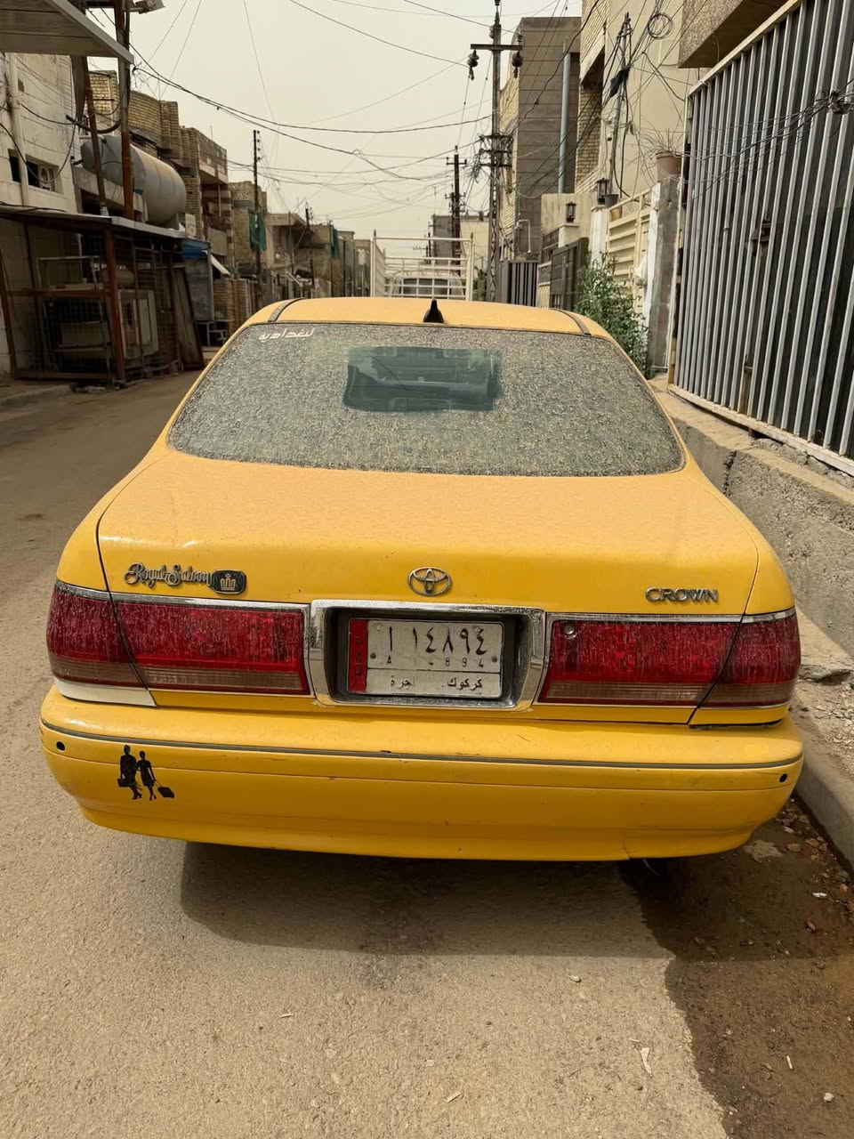 ملكه موديل2002 سياره اربع دكم
كرستال فول...وكاله ثاني يوم 
بيها كصة قماره 
المكينه والكير شرط 
الحدايده الخلفية جديده
 تبريد ثلج كشنات كهربائيات +ليتات زنون
كهربايات كله شغاله 
العنوان   نجف .. السعر ٤٥ وبيه مجال بصيط 
للتواصل ***********
