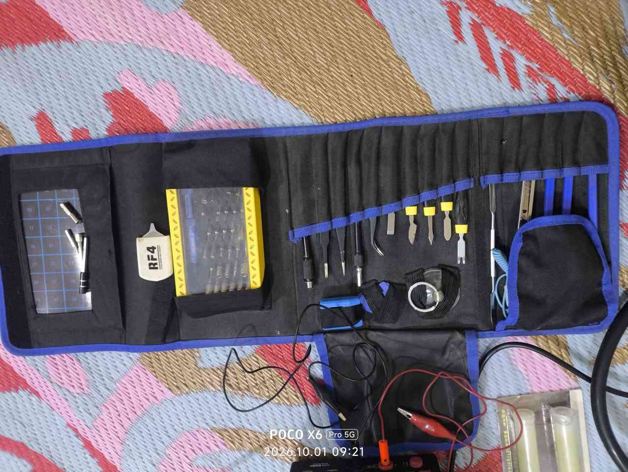 عده صيانة للبيع مكان بغداد بسمايه . للتواصل ***********

نص مكتوب في الصور:
- POCO X6 Pro 5G
- 2026.10.01 09:21
- POCO X6 Pro 5G 2026.10.01 09:21