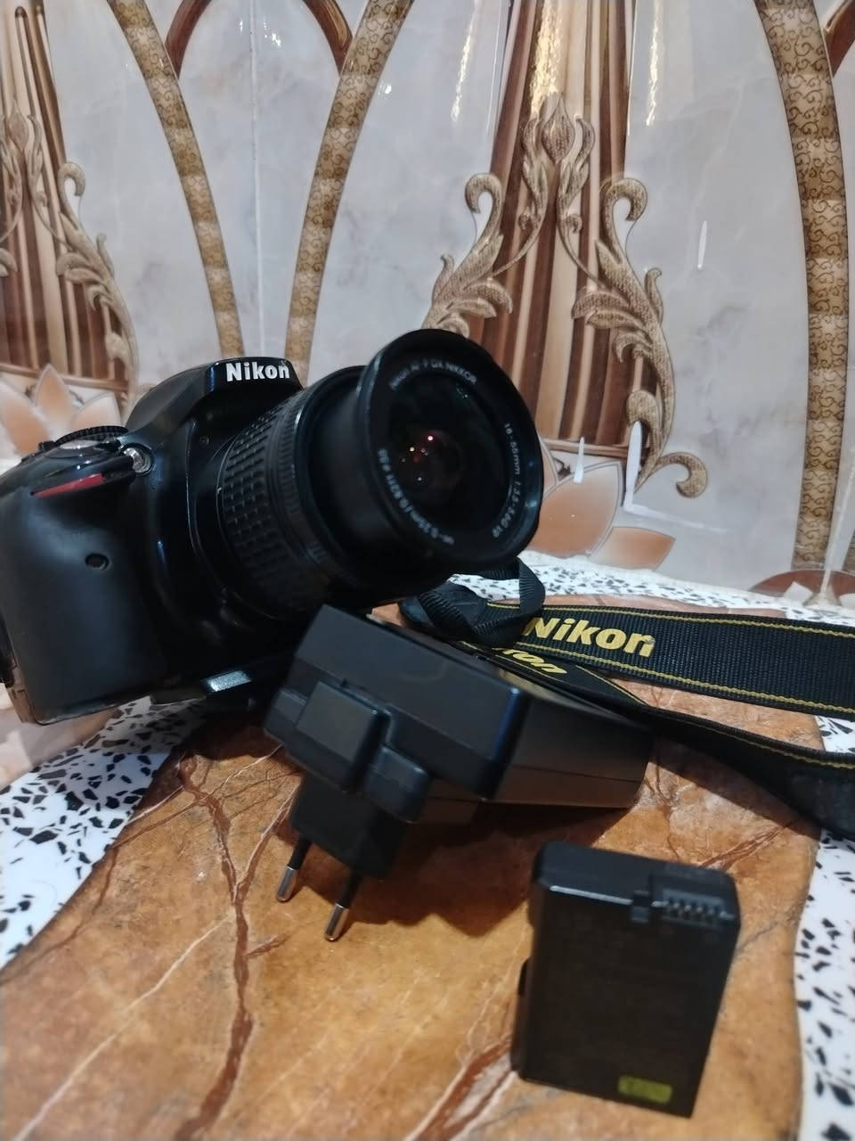 📸 للبيع: كاميرا نيكون Nikon D5200
العدسة: 18-55 VR
الكاميرا نظيفة جداً (فول)
معها بطاريتان
شاحن أصلي
جميع الملحقات بحالة ممتازة
💰 السعر: 300,000 دينار عراقي (قابل للتفاوض بشكل بسيط)
📞 للاستفسار والتواصل: ***********
