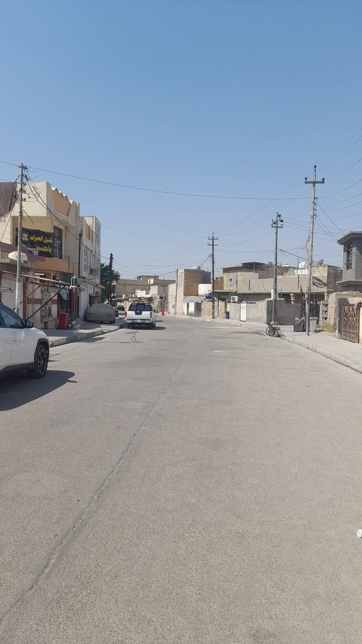 سلام عليكم دار للبيع مساحة ٣٢٥م طابو صرف مركز الشباب يتكون من غرفتين صالة ستقبال مطبخ هول صحيات خارجية داخلية شارع ٢٠م وجه١٦وربع ×٢٠م
السعر ٢٣٥ بي مجال الستفسار

***********
***********
