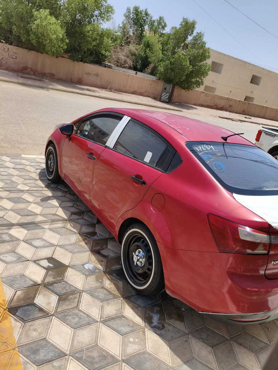 ريو موديل 13 رقم مثنى 
محرك 1600باسمي مداور ثاني يوم هزه جديده رقم انكليزي مابيه ضربه فقط دحجات وجراد سياره حلوه جاهزه ماعوزه شي تخم تاير تخم ويل جدد تبريد منضومه جديده منضومه راديتر جديده تفاصيل اكثر خاص او اتصال على رقم ***********
