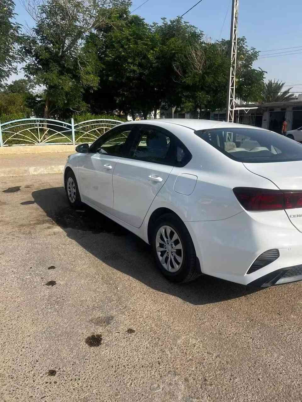 للبيع 
سيراتوو ٢٤
محرك ١٦٠٠
اربيل
سنويه ٢٨
مكفول 
اتصال***********
واسط ...دبوني
