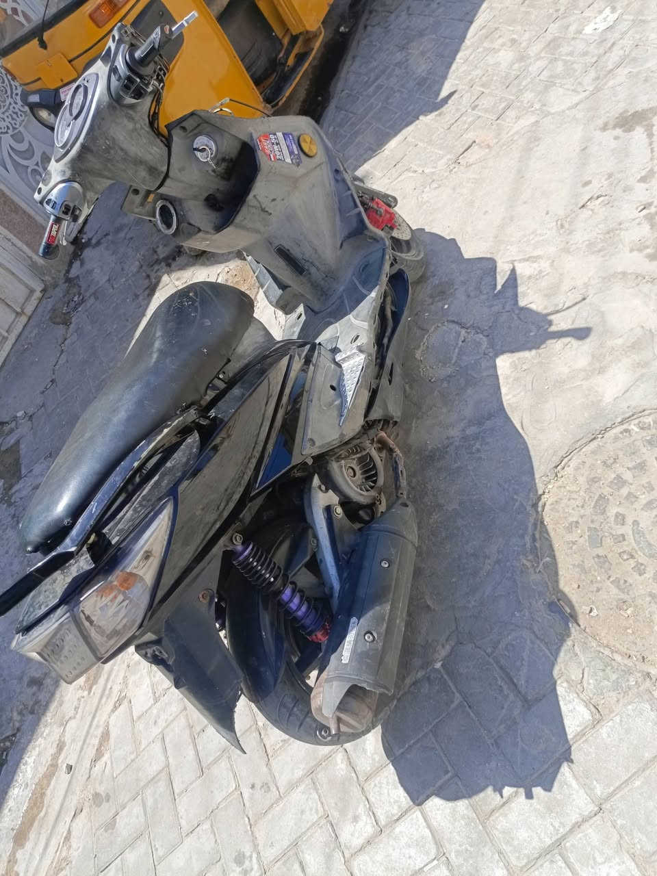 سلام عليكم سكنس فحل نوزل 🌞

دراجه كفاله عامه من ضفيرة لل مكينه دراجه نفتحت بدلت بيها بس ولفلت و رجعت بلادي 🌞

ليش اكفلك اجذب عليك جيب وياك 200 فيتر فقط ولفلت 🌞 

 دراجه شوكت متريد تنكر و تطلع 🌞

 اشاير كلها شغاله دشبول شغال بس متحركه فيشه 🩵

عليها  ادامه كلجات و تايرات بل جيس دهن جديد صالي يومين 🩵

نوقص فقط ترايش و براغي يمنه مال سبايدر مسحكه عتيت حيل و نكسرت سبايدر قطعتين موجودات و دبلات خلفيه كايمات 👉🌞

. قفل جنطه و قفل بانزين شغالات 👌🌞

ملاحها يخبل 🩵 

سعر 550 وبيها مجال اذا اكو مراوس ب جيتر ار نضيفه 🌟

تواصل فقط واتساب  ***********  

موقع بغداد مدينة صدر كيارة 🥰 😉
