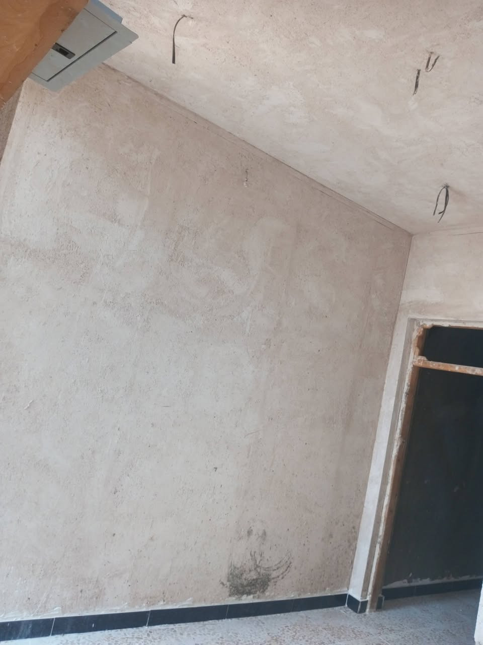 لباخ شغل الي يرضا الله والتزام بل عمل يوميه 40داخل النجف الاستفسار ***********
